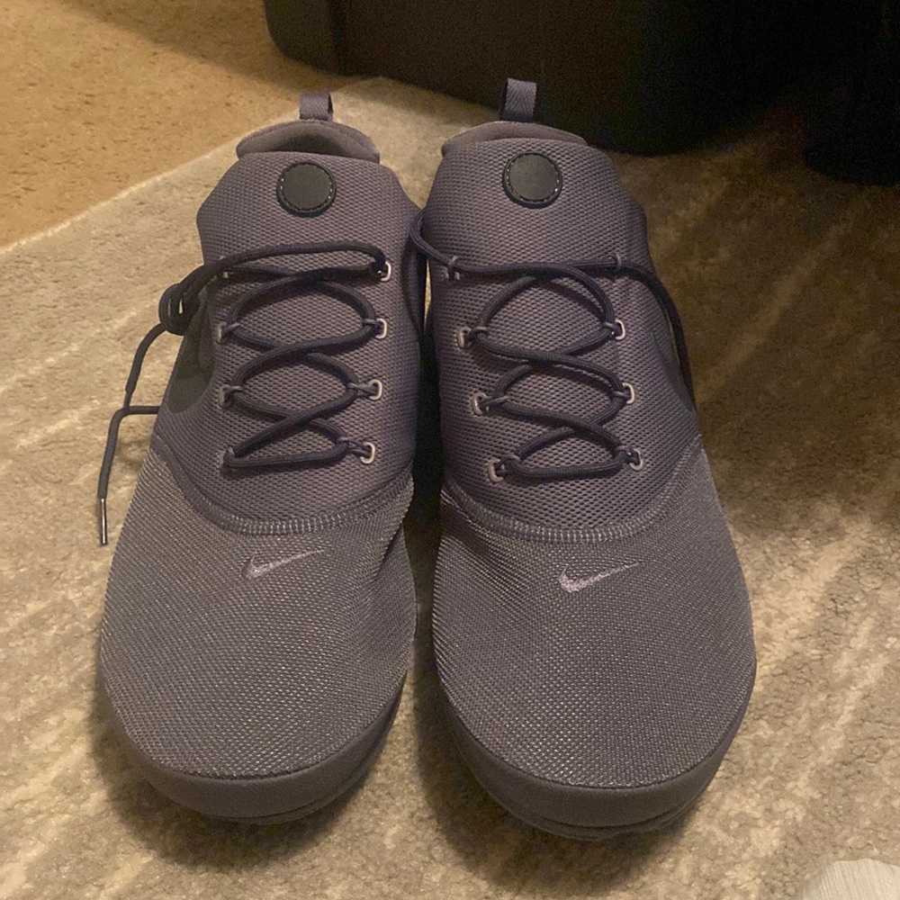 Nike Light Carbon Running Shoe men’s size 13